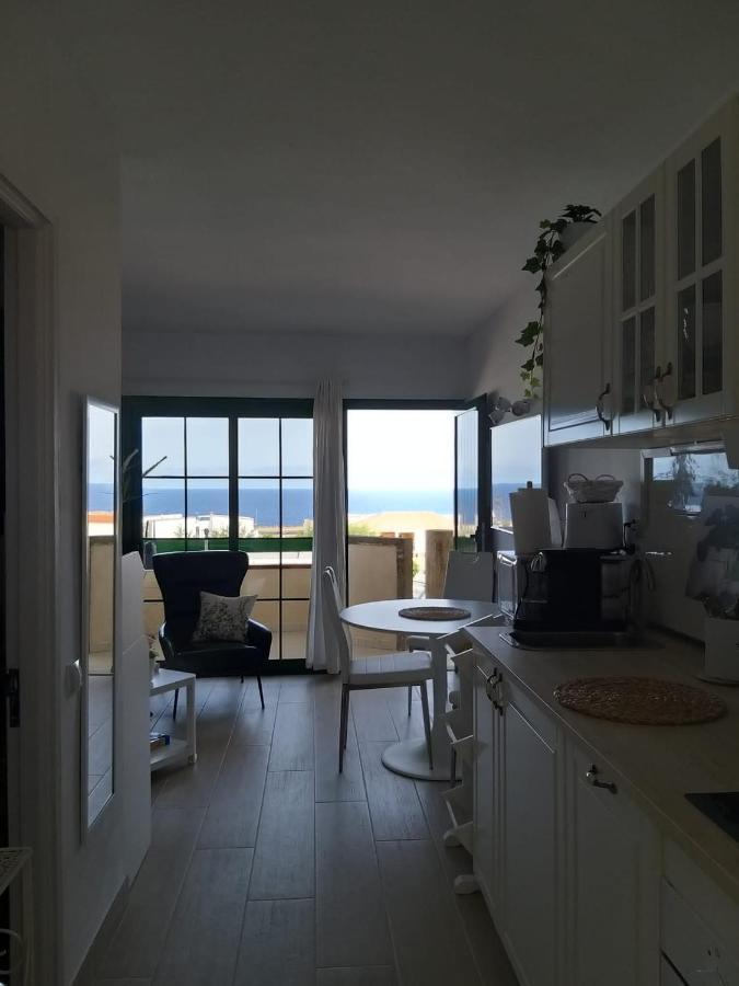 Neu Renoviertes, Huebsches Und Gemuetliches Appartement Mit Balkon Und Meerblick Costa De Antigua Bagian luar foto
